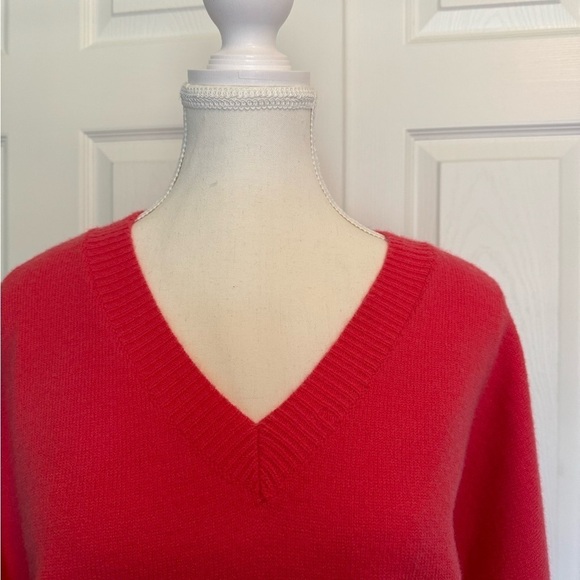 Abela V neck sweater cuffed sleeves, soft material,winter size Small Coral - Picture 3 of 13